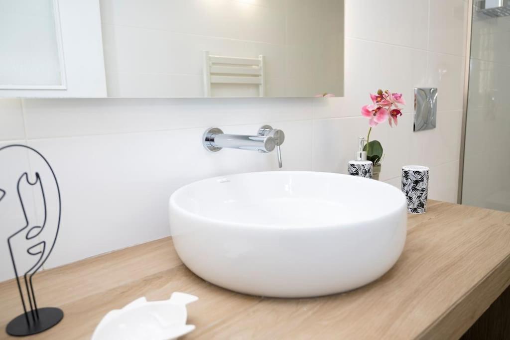 Homeresidence 1 إرموبولّي المظهر الخارجي الصورة