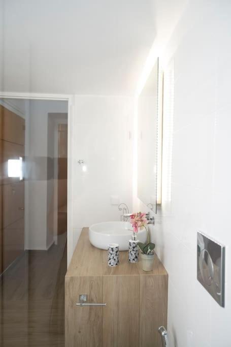 Homeresidence 1 إرموبولّي المظهر الخارجي الصورة
